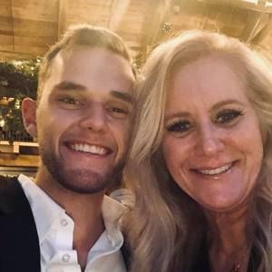 Meet your Posher, Linda